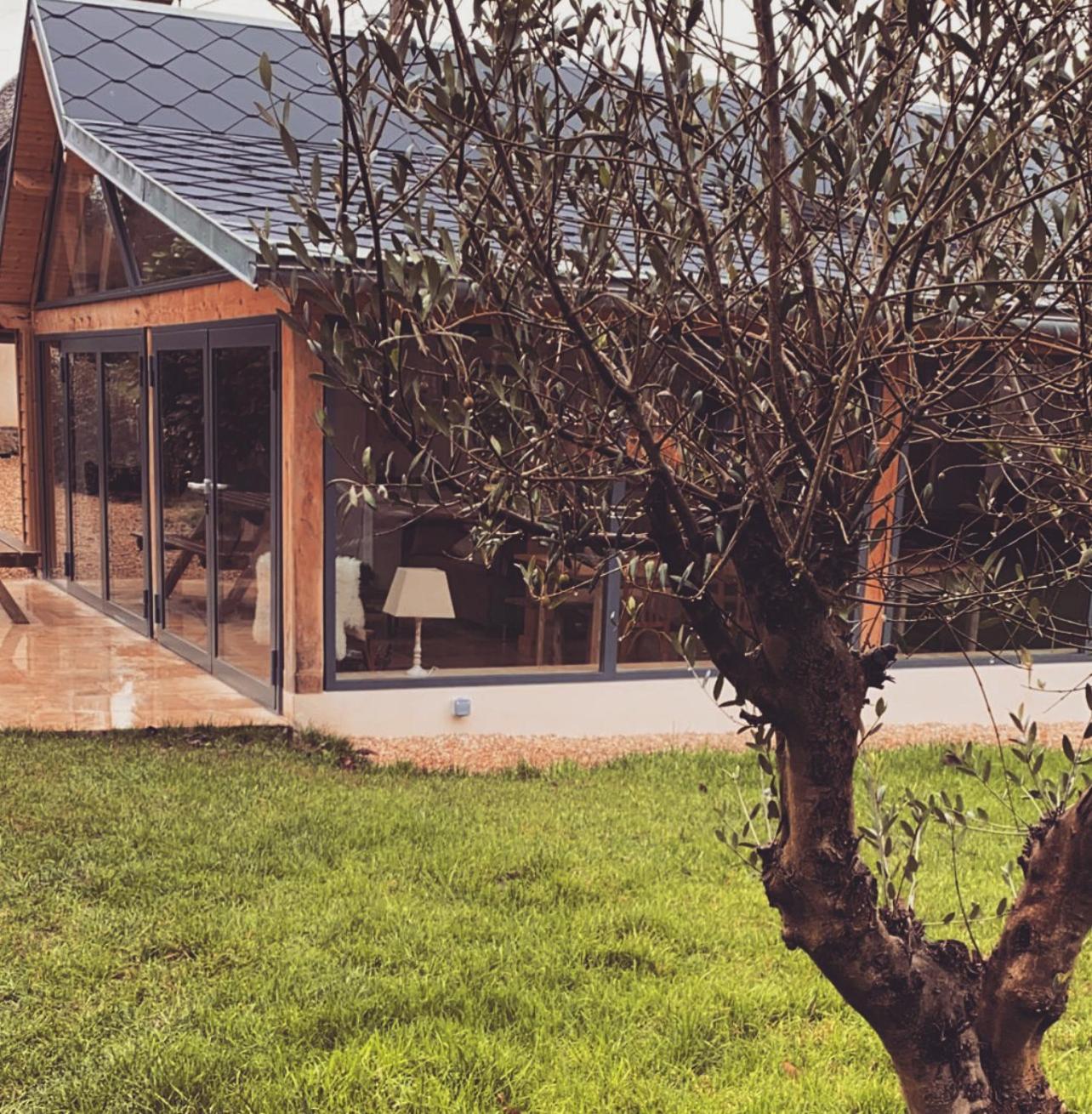 Cottage Normand Avec Sa Grande Piscine Chauffee Toute L Annee Sur Parc Arbore Et Clos En Plein Coeur De La Campagne Adapte Aux Kids Et Dog Friendly Saint-Antonin-de-Sommaire Ngoại thất bức ảnh